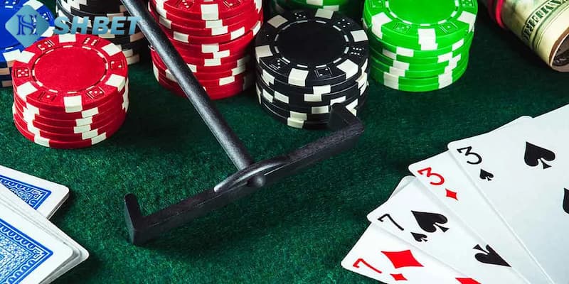 Poker online là gì
